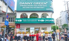 Tưng bừng khai trương cửa hàng DannyGreen tại Ngã 6 Phù Đổng 