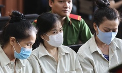 Vụ buôn lậu 6 tấn vàng:  "Bà trùm " bị tuyên phạt 18 năm tù