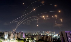 Hệ thống phòng không Israel có đủ sức chống chịu cuộc tấn công tên lửa và UAV từ Iran?