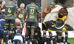 Cựu sao Man Utd bất tỉnh 17 phút trên sân sau cú va chạm kinh hoàng
