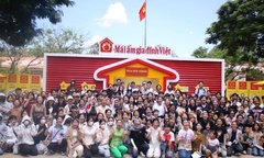 MC Quyền Linh xúc động với 2 năm hành trình đầy cảm xúc của Mái Ấm Gia Đình Việt