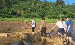 Thủ tướng Phạm Minh Chính đến hiện trường vụ sạt lở ở  thôn Làng Nủ