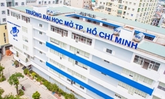 Trường đại học chi 1 tỷ đồng tặng học bổng cho sinh viên bị ảnh hưởng bởi bão lũ