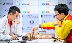 Đại kiện tướng Lê Quang Liêm tung chiêu đẹp mắt, hạ gục  "Vua cờ " Đinh Lập Nhân ở Olympiad