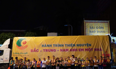 Công ty Trăng Khuyết hỗ trợ đồng bào miền Bắc khắc phục hậu quả bão Yagi