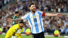 Messi cân bằng kỷ lục của Ronaldo và cú đúp kiến tạo trong ngày trở lại