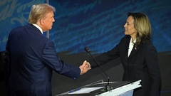 Bầu cử Tổng thống Mỹ 2024: Ông Trump bất ngờ  "bứt tốc ", bà Harris đối mặt  "kịch bản xấu "