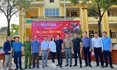 Vợ chồng doanh nhân Hoàng Kim Khánh Mailisa chính thức ủng hộ 2 tỷ cho bà con Quảng Bình 