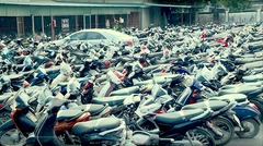 Bị giam xe máy 7 ngày tại Hà Nội mất bao nhiêu tiền?