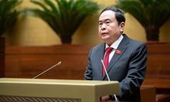  Đưa hoạt động chất vấn ngày càng trở thành điểm nhấn quan trọng của mỗi kỳ họp