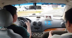 Có phải người dạy lái ôtô phải có ít nhất 50.000 km lái xe?
