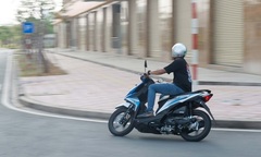 Mức phạt lỗi xe máy không xi nhan mới nhất từ năm 2025