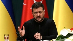 Tổng thống Zelensky báo  "tin sét đánh ngang tai " về Ukraine giữa lúc lửa chiến ngút trời