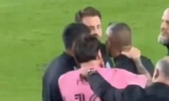 Messi nổi cơn thịnh nộ, túm cổ trợ lý HLV đối thủ