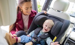 Thiếu ghế ngồi ôtô trẻ em, ba mẹ bị phạt đến 1 triệu đồng