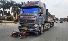 Tin tức tai nạn giao thông mới nhất ngày 2/4: Va chạm đuôi xe tải trên cầu, một người tử vong