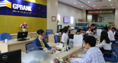 Lãi suất ngân hàng mới nhất (18/4): Một nhà băng bất ngờ giảm lãi suất tất cả kỳ hạn
