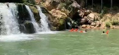 Tin tức thời sự hôm nay (19/4): Đi tắm suối, một nam sinh tử vong thương tâm