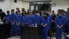 Nhóm  "quái xế " tông tử vong cô gái dừng đèn đỏ lĩnh án