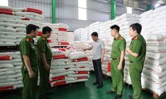 Vụ sản xuất mì chính, hạt nêm, dầu ăn giả: Công ty Famimoto có quy mô  thế nào?