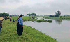 Phát hiện thi thể nam giới mặc 3 lớp áo dạt vào bờ biển ở Nghệ An