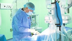 Bác sĩ  "chạy đua với thời gian " cứu người đàn ông 40 tuổi bị nhồi máu cơ tim, dạng nguy hiểm nhất