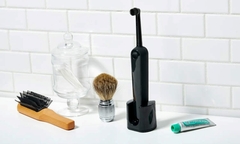 Vợ bàng hoàng phát hiện chồng ngoại tình nhờ chi tiết  "không ngờ " trên bàn chải đánh răng