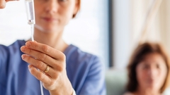 Định mệnh nghiệt ngã từ sai sót y khoa Đông-Tây: Bị truyền nhầm nước súp vào tĩnh mạch, nữ bệnh nhân tử vong thương tâm