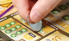 Vươn mình sau trúng số: Mua vé số cào chơi, người phụ nữ bí ẩn nhận  "lộc trời " 130 tỷ đồng vào sinh nhật