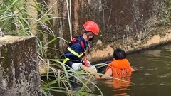 Đà Lạt: Phát hiện thi thể người phụ nữ tử vong, trong túi quần có dây chuyền và nhẫn màu vàng