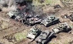 Nga tấn công  "như vũ bão ", quân Ukraine không kịp trở tay, rơi vào  "vòng vây tử thần " ở chiến trường