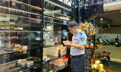 Hà Nội: Tạm giữ gần 400 sản phẩm mỹ phẩm nhập lậu tại cửa hàng Tina Lê Make Up