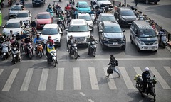 Vượt xe không có tín hiệu báo trước 2025 bị phạt bao nhiêu?
