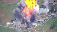 Clip:  "Mãnh điểu " MiG-29 Ukraine xung trận, đánh nổ tung sở chỉ huy UAV và kho đạn của Nga
