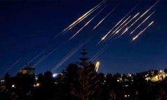 Giải mã chiến thuật phóng tên lửa ban đêm của Iran trong cuộc đối đầu quân sự với Israel