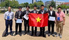 Học sinh Việt Nam xuất sắc giành 2 Huy chương Vàng tại Olympic Vật lý châu Âu 
