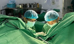 Hi hữu: Người đàn ông 38 tuổi nhập viện với nơi  "tế nhị " sưng  "to như quả bóng "