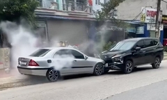 Chở theo con gái, tài xế Mercedes vẫn dừng lại sử dụng ma túy rồi tông vào loạt ô tô khác ở Thái Nguyên
