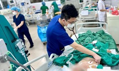 Lạm dụng thuốc  "uống vào đỡ ngay ", người đàn ông nguy kịch, phải thở máy