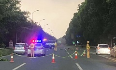 Tin tức tai nạn giao thông mới nhất ngày 26/6: Xe đầu kéo húc bay xe máy tại ngã tư