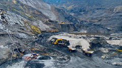 Thành viên HĐQT bị khởi tố, doanh nghiệp than vừa lên sàn chứng khoán nói gì?