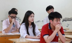 Chuyên gia dự đoán điểm chuẩn đại học 2025 có thể giảm mạnh?