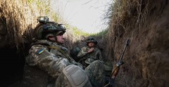 Phòng tuyến tỷ đô của Ukraine  "bất lực " trước  "cuồng phong hỏa lực " của Nga, Kiev  tìm cách  "lật ngược thế cờ "