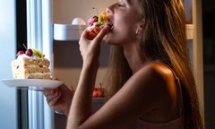 Đừng làm 4 điều này sau 17h nếu không muốn bị đột quỵ!