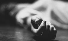 Thấy con vùng vẫy kêu cứu trong giếng, người cha vội vàng nhảy xuống, cả hai tử vong thương tâm 