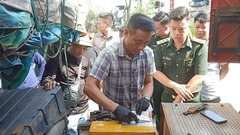 Vạch trần  "bí mật " trên xe đầu kéo ở Lào Cai, hé lộ thủ đoạn giấu 235 kg kim loại quý ở vị trí hiểm hóc