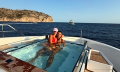 Ronaldo nghỉ dưỡng với vợ ở  "thiên đường tiệc tùng " giữa cơn bão chỉ trích không đi viếng Diogo Jota