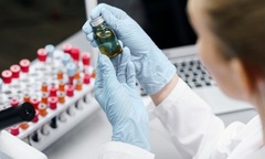 Chuẩn bị thử nghiệm lâm sàng trên người thuốc điều trị ung thư do AI thiết kế