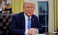 Ông Trump tuyên bố chắc nịch về  "thương vụ hòa bình " Nga - Ukraine, bất ngờ cảnh báo  "nóng " với Kiev