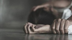  "Yêu " bé gái 12 tuổi, gã đàn ông 33 tuổi lĩnh án tù